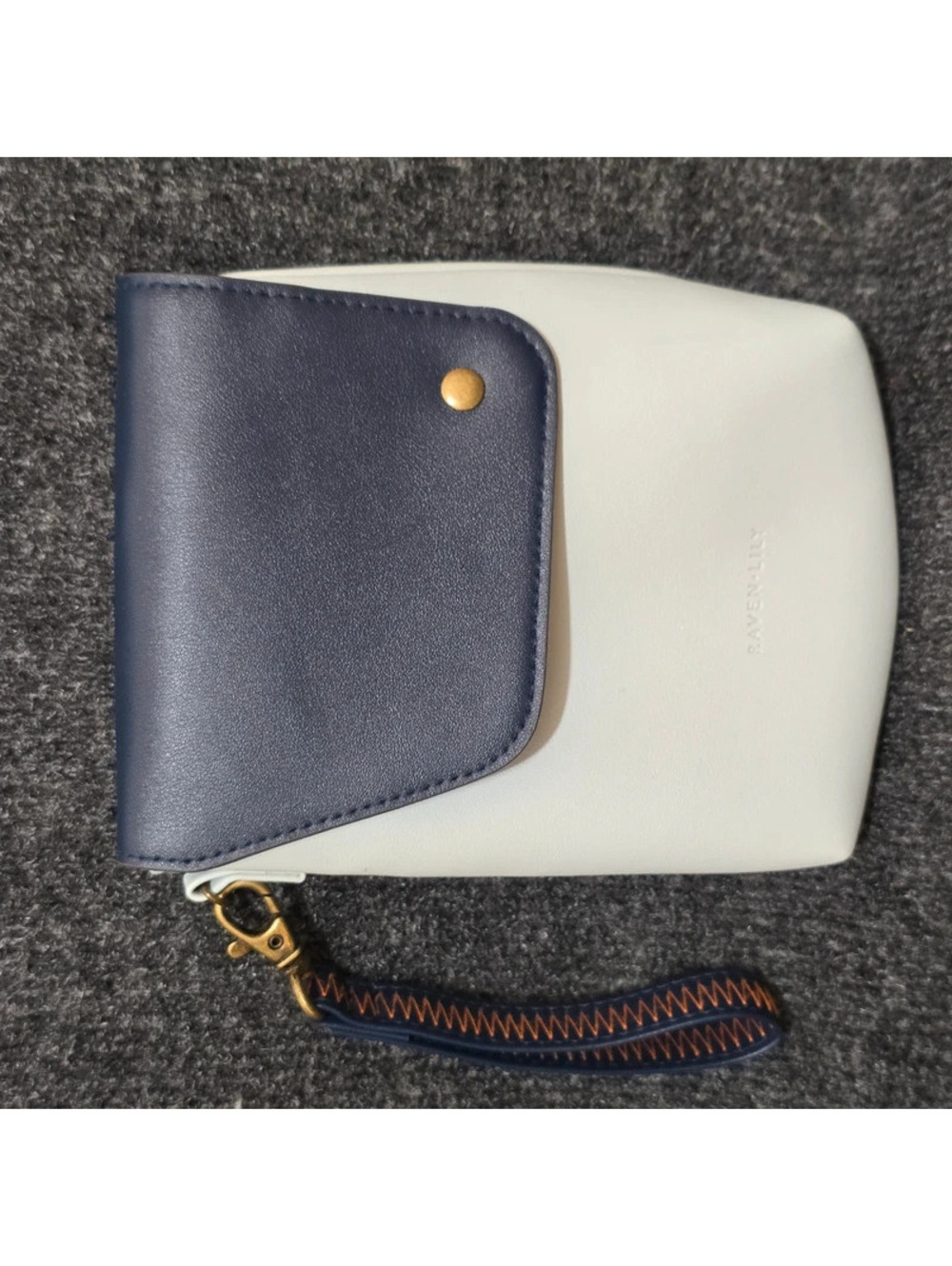Raven + Lily American Airlines Amenity Pouch Wristlet Blue Cream Vegan Leather